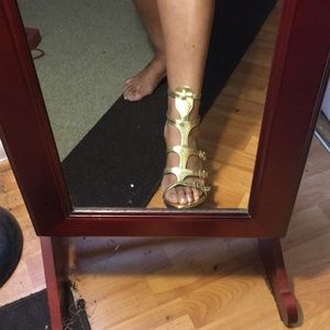 Beau & Ashe gold heel